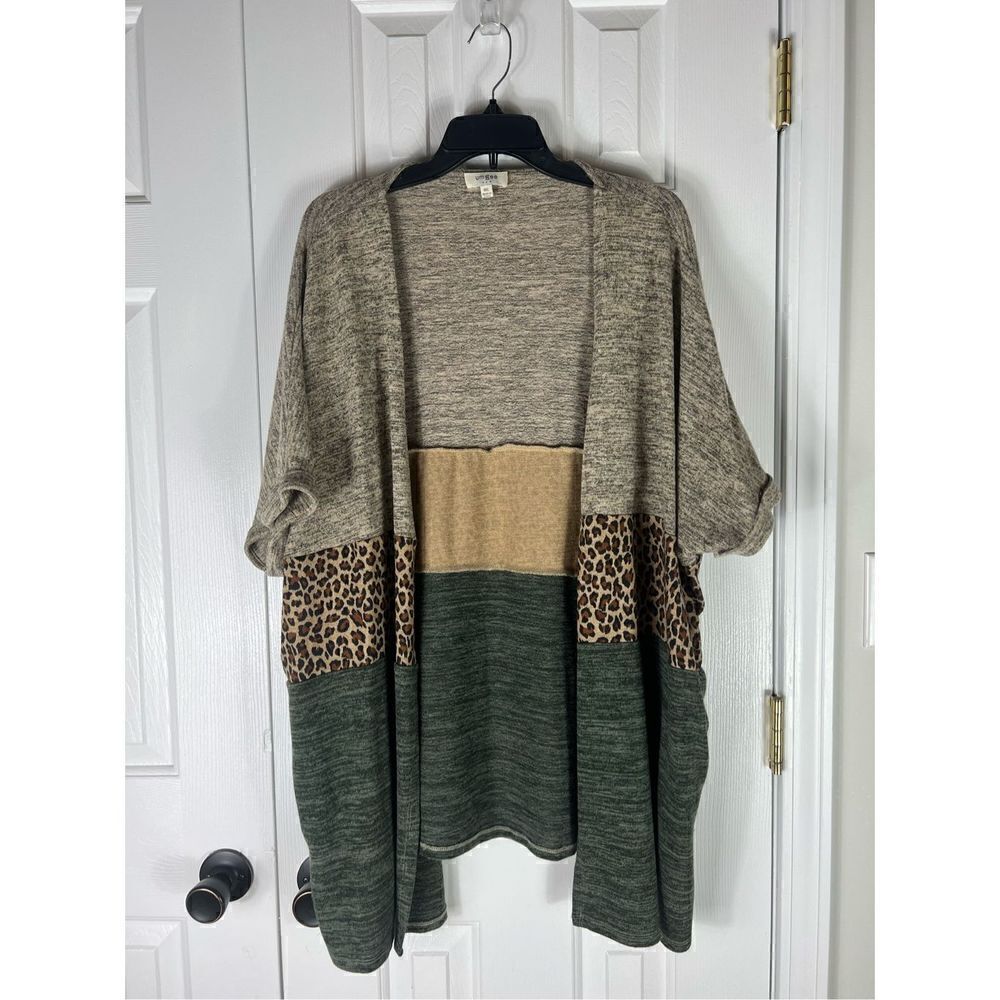 Umgee Womens Cardigan Size M/L